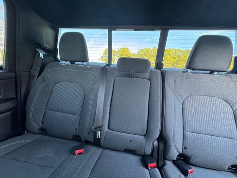 Used 2019 RAM 1500 Big Horn image 24