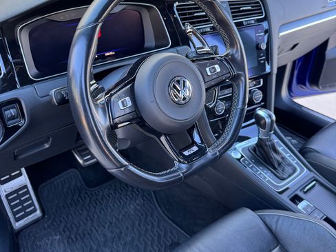 Used 2019 Volkswagen Golf 4-Door image 9