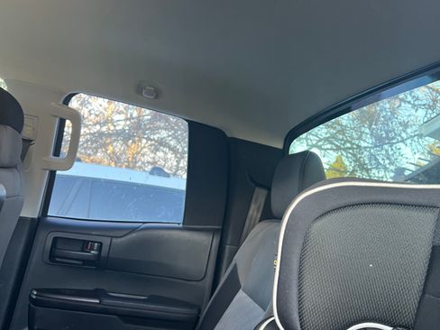 Used 2015 Toyota Tundra SR image 1