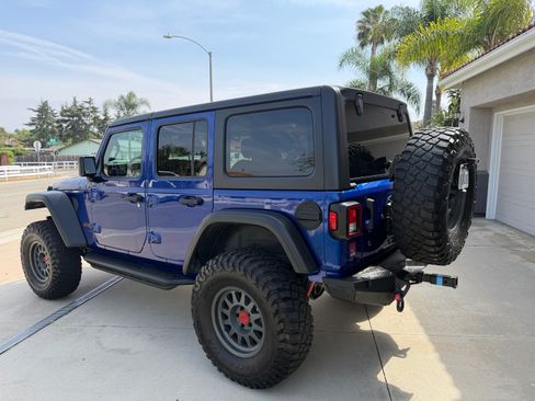Used 2018 Jeep Wrangler Unlimited Rubicon image 8
