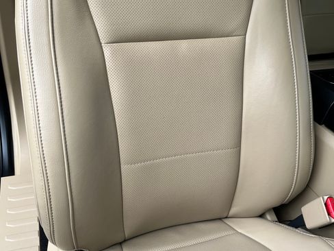 Used 2016 Ford F150 Lariat AWD/4WD image 13