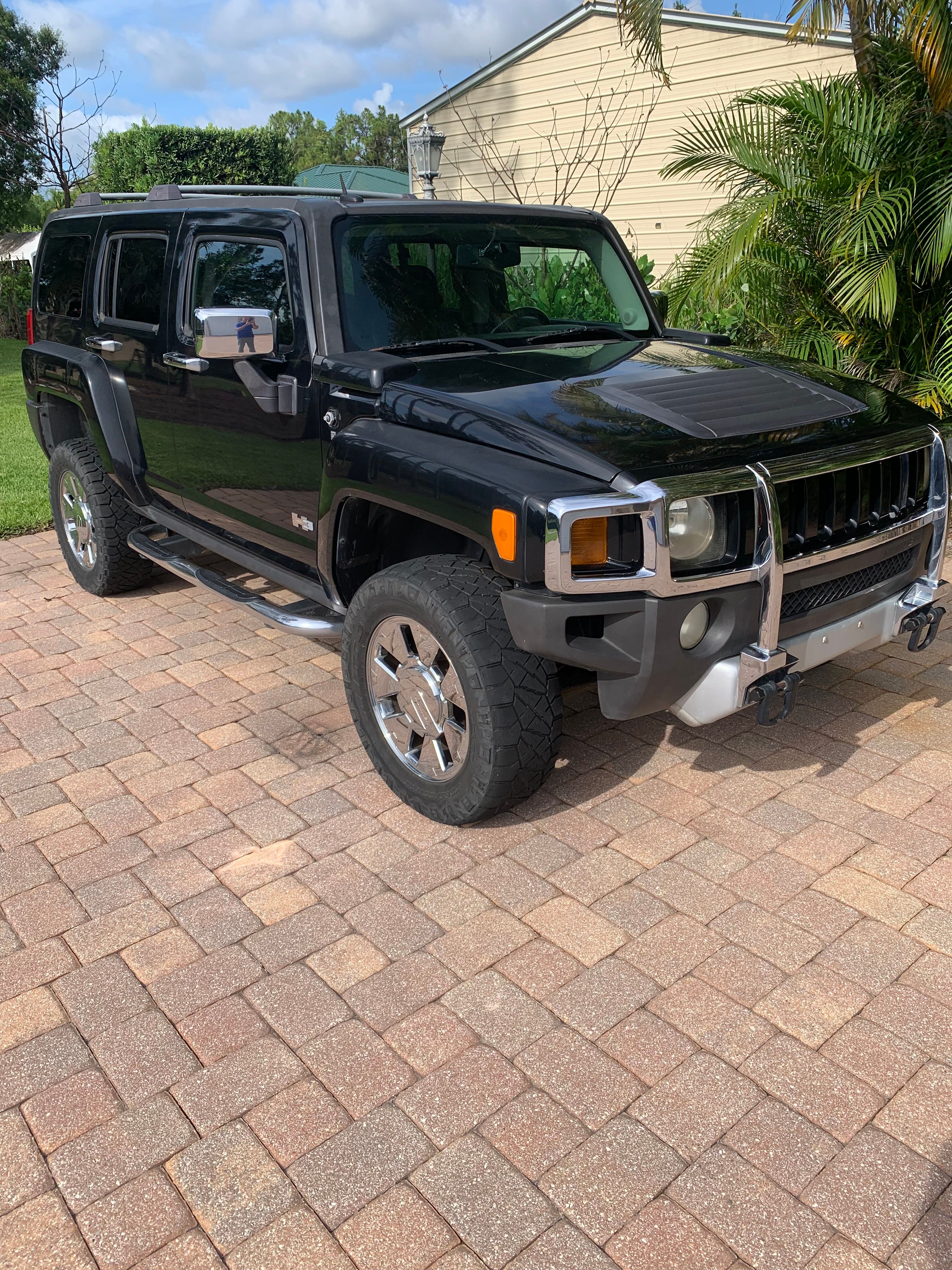 Used 2009 HUMMER H3 AWD/4WD image 16