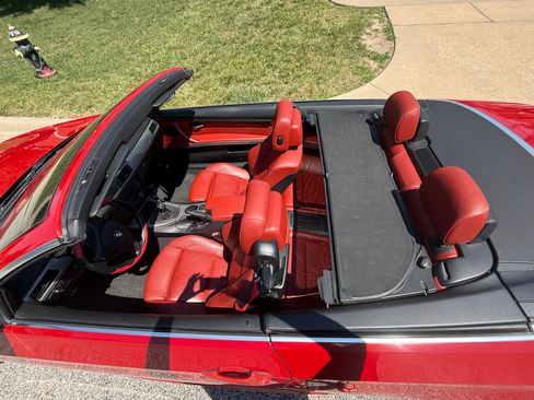 Used 2011 BMW 335is Convertible RWD image 10