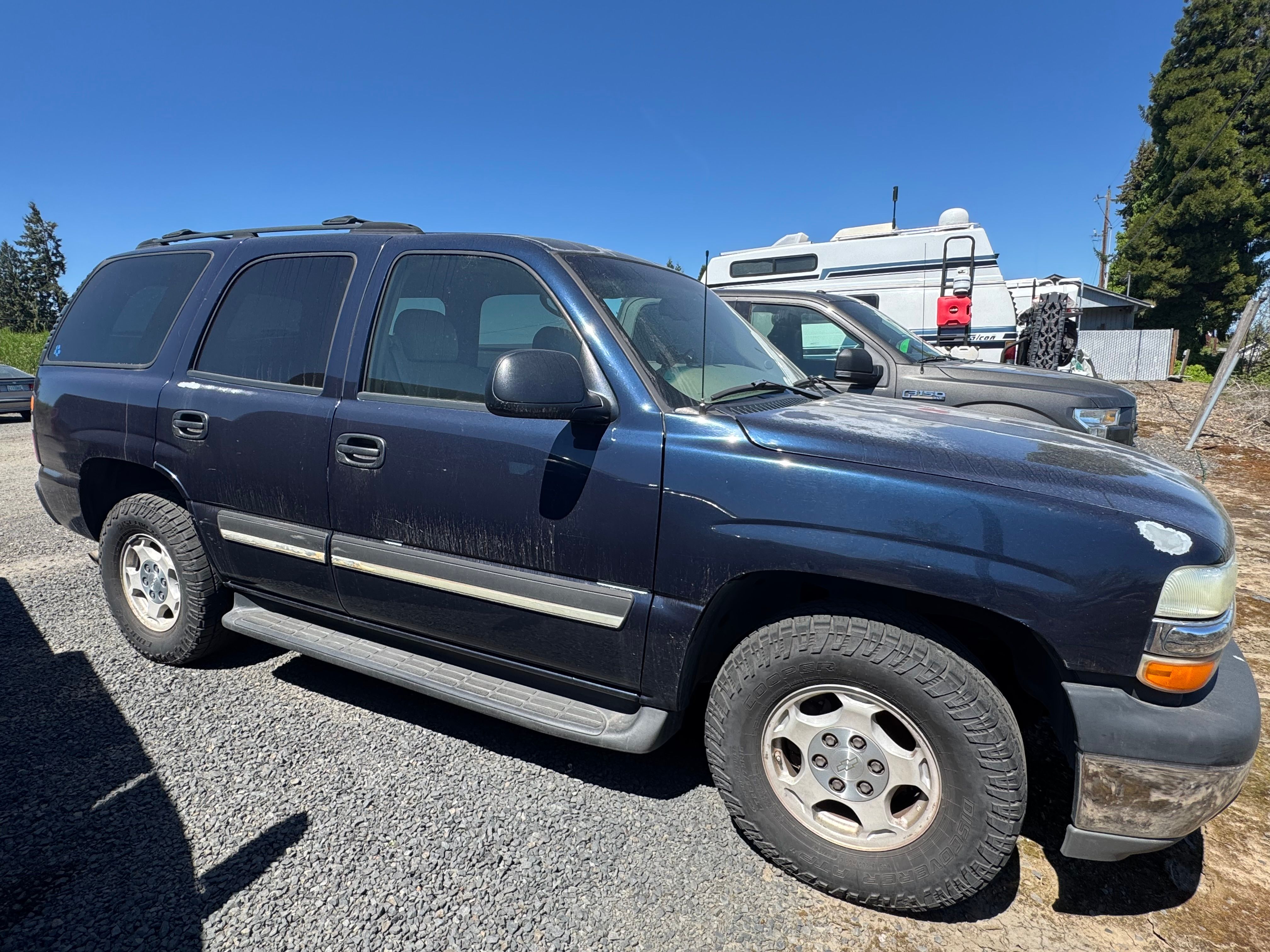 Used 2004 Chevrolet Tahoe LS w/ Preferred Equipment Group RWD image 4