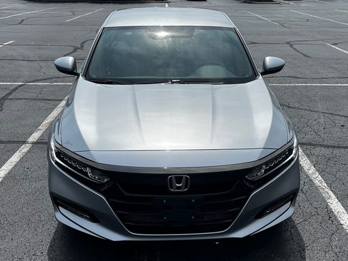 Used 2019 Honda Accord Sport image 11
