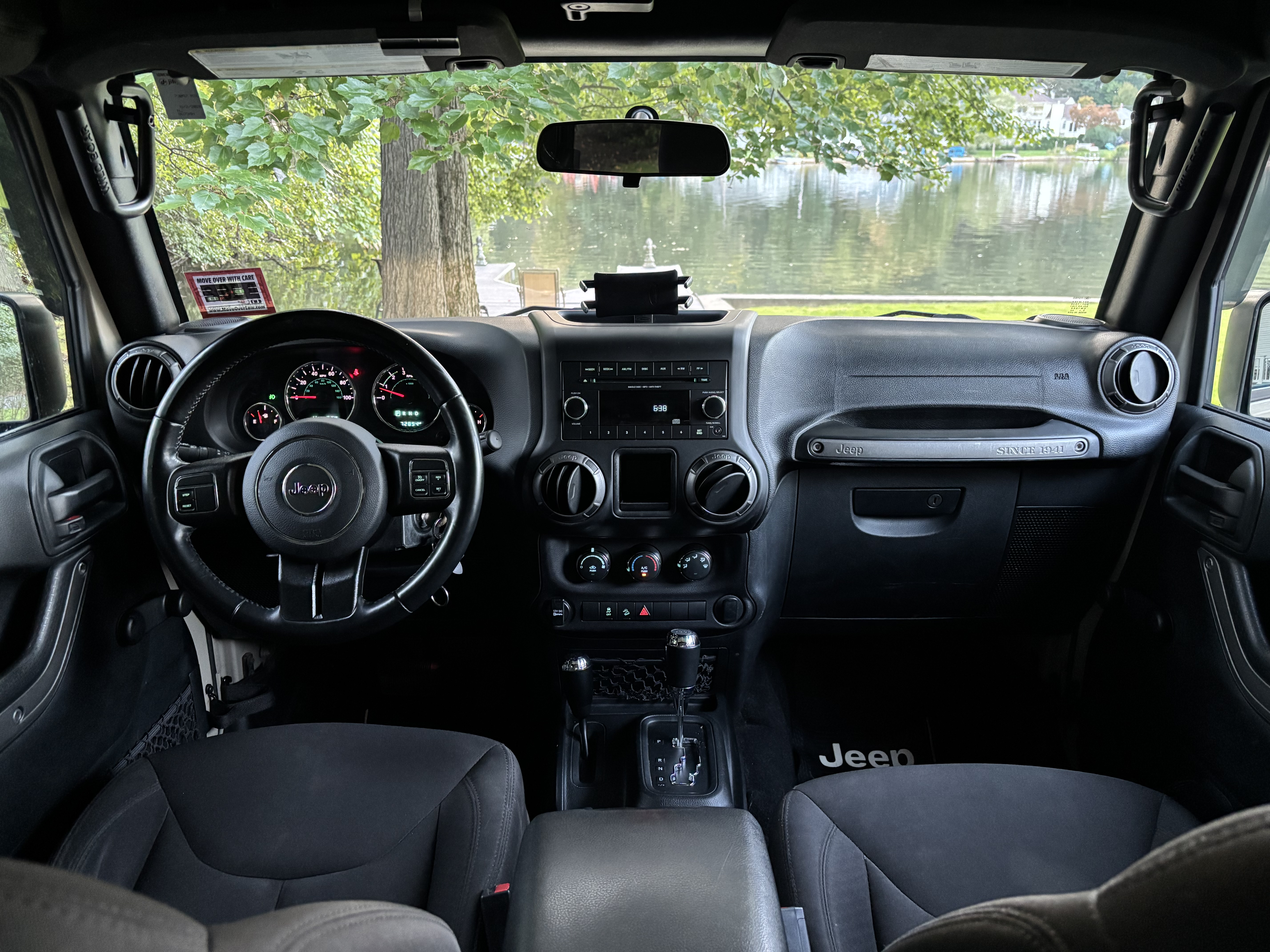 Used 2018 Jeep Wrangler Sport AWD/4WD image 4