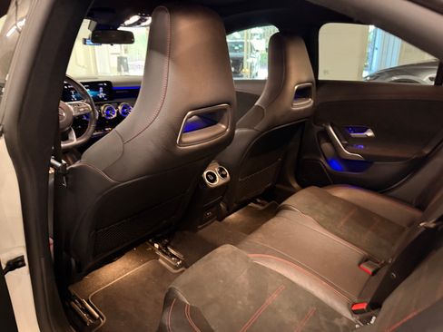 Used 2021 Mercedes-Benz CLA 35 AMG 4MATIC image 11