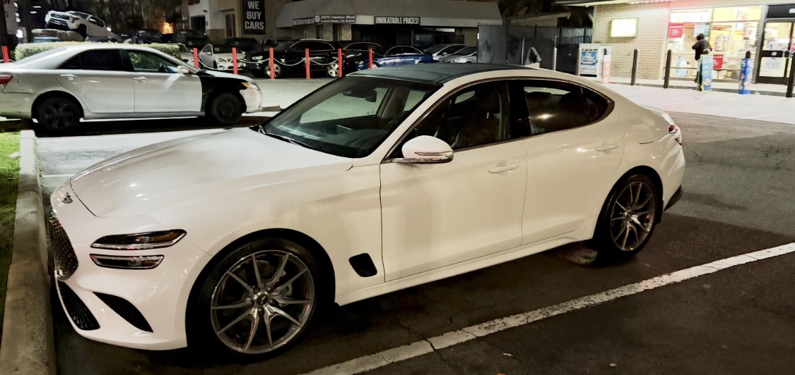 Used 2022 Genesis G70 2.0T w/ Prestige Package RWD image 2