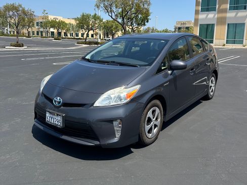 Used 2012 Toyota Prius Three FWD image 8