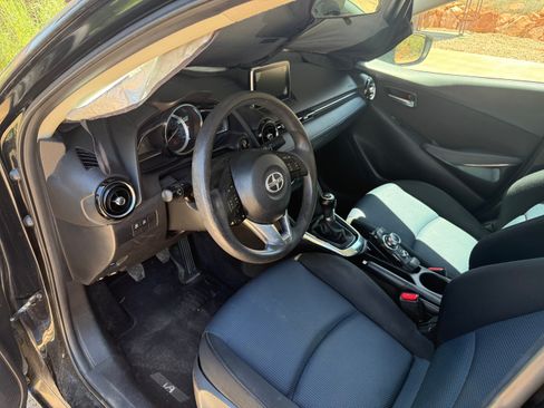 Used 2016 Scion iA FWD image 2