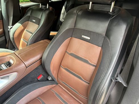 Used 2024 Mercedes-Benz GLE 53 AMG 4MATIC Coupe image 4
