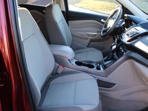 Used 2014 Ford Escape SE image 21