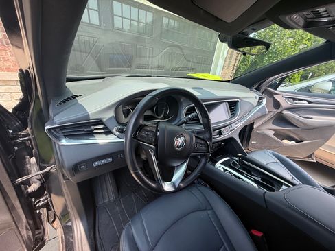 Used 2022 Buick Enclave Premium w/ Experience Buick Package image 12