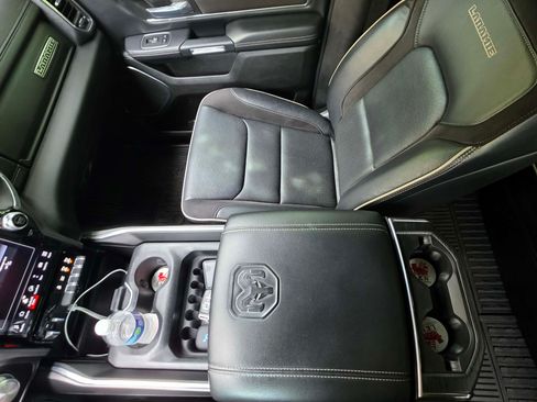 Used 2023 RAM 1500 Laramie AWD/4WD image 15