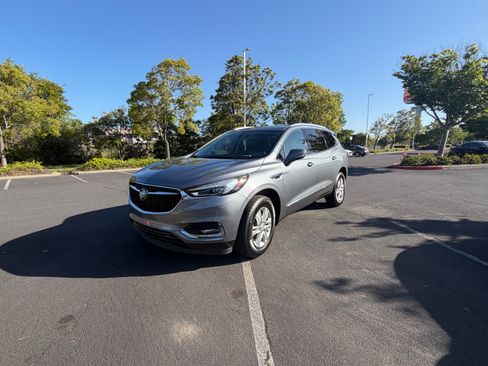 Used 2020 Buick Enclave Essence w/ Trailering Package, 5000 lbs. FWD image 1