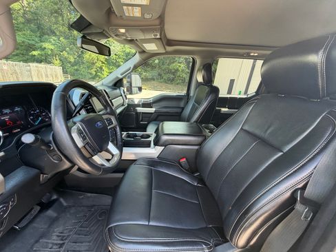 Used 2020 Ford F250 Lariat w/ Lariat Ultimate Package AWD/4WD image 23