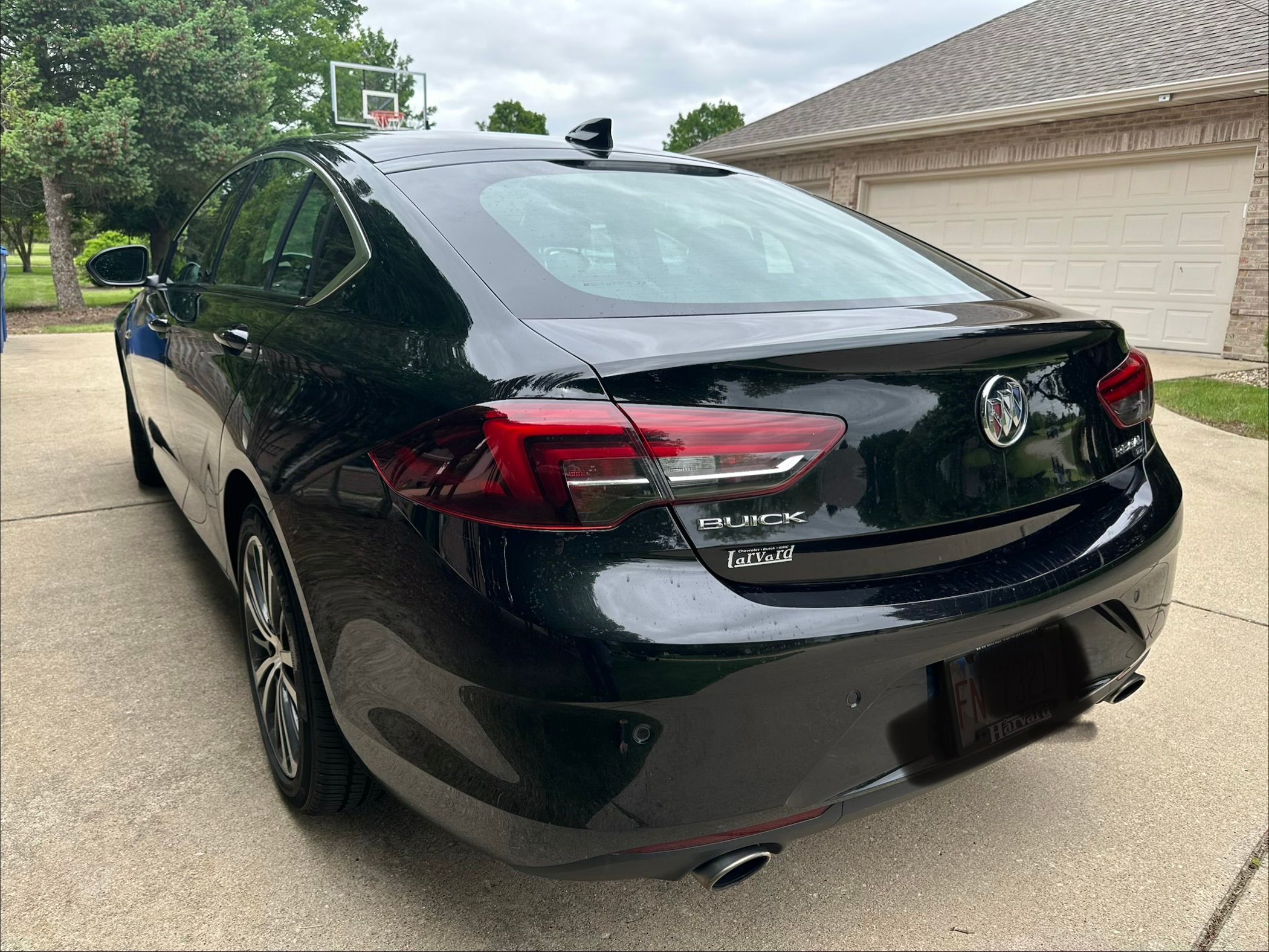 Used 2018 Buick Regal Essence w/ Driver Confidence Package #1 AWD/4WD image 4
