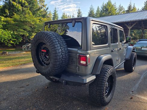 Used 2021 Jeep Wrangler Unlimited Sport image 5