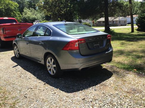 Used 2016 Volvo S60 T5 Premier FWD image 5