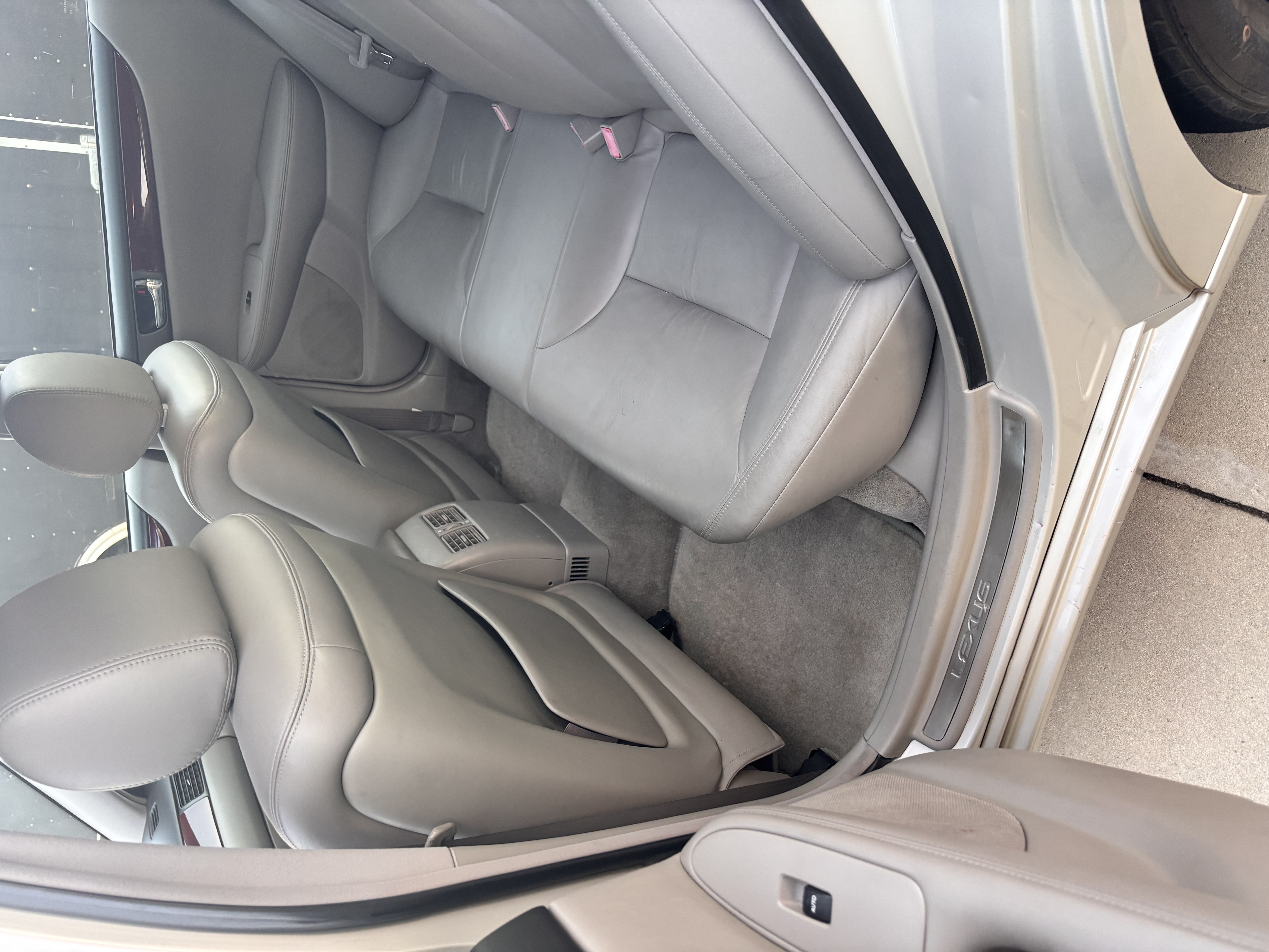 Used 2004 Lexus ES 330 FWD image 11