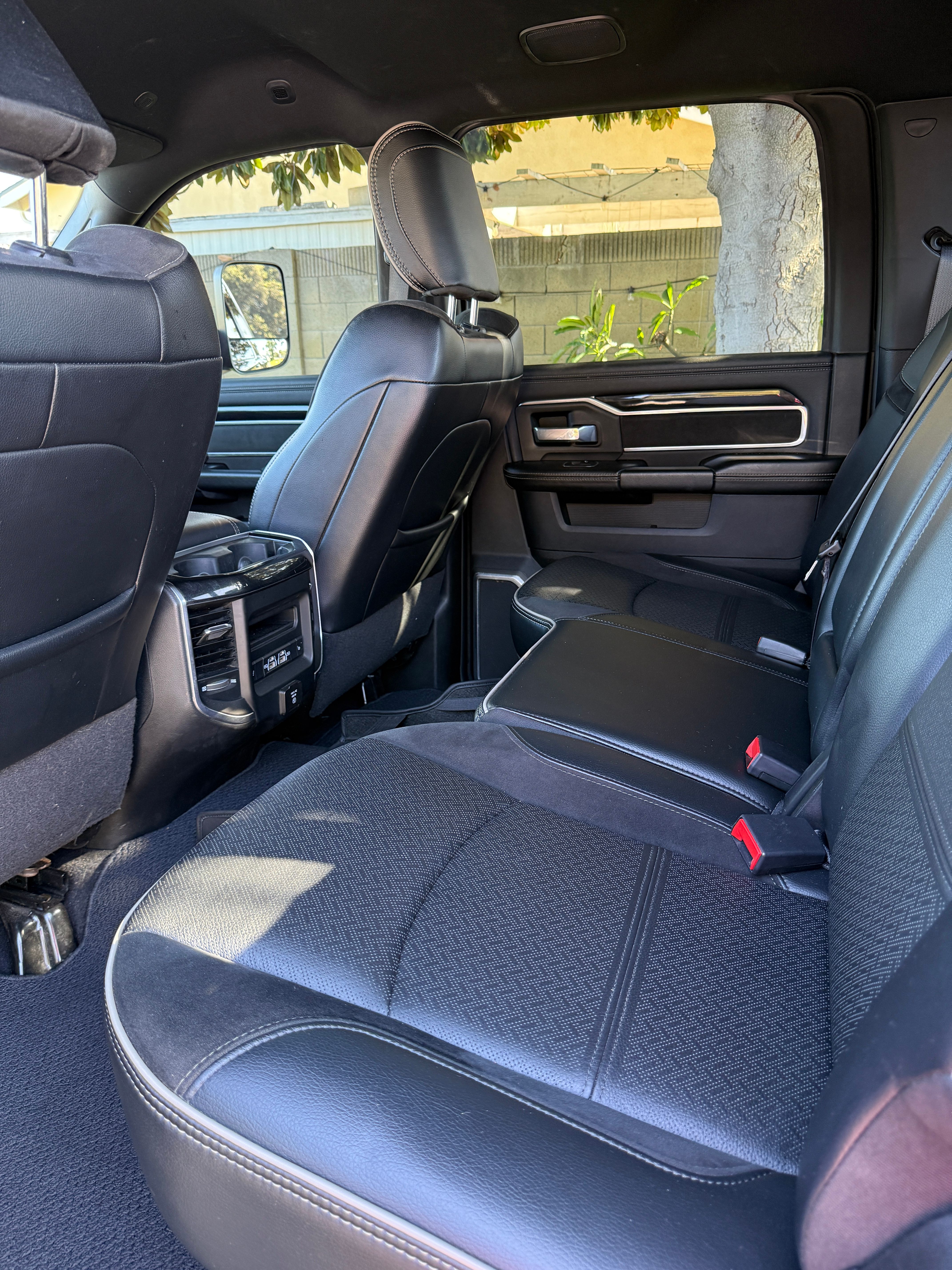 Used 2021 RAM 3500 Laramie AWD/4WD image 19