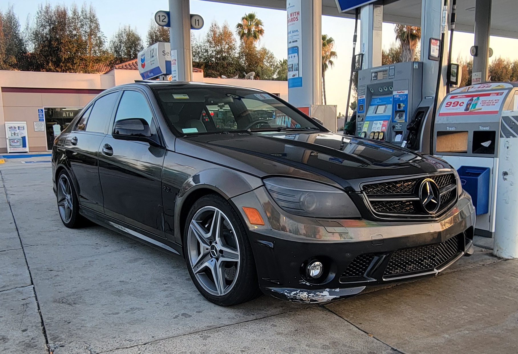 Used 2009 Mercedes-Benz C 63 AMG Sedan image 4