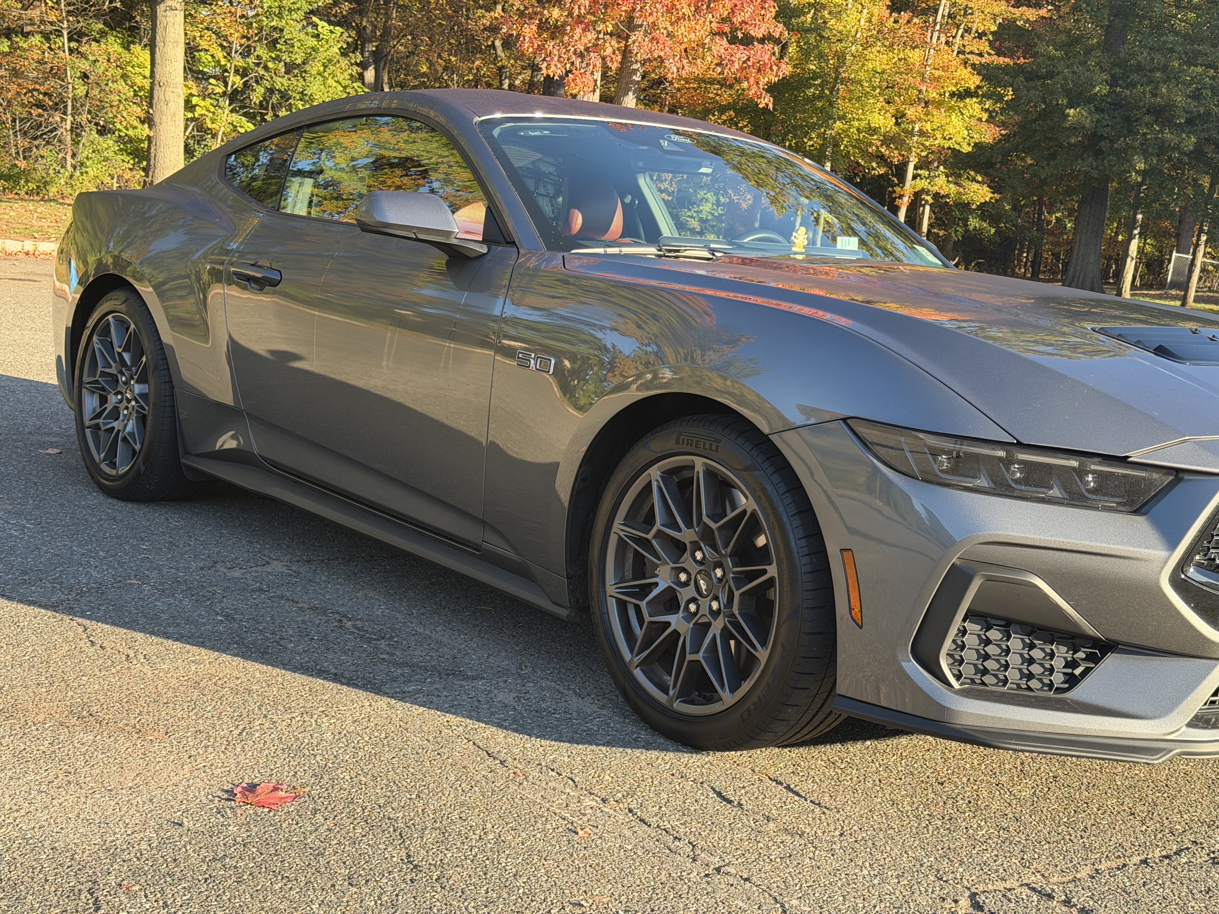 Used 2025 Ford Mustang GT Premium w/ GT Performance Package RWD image 2