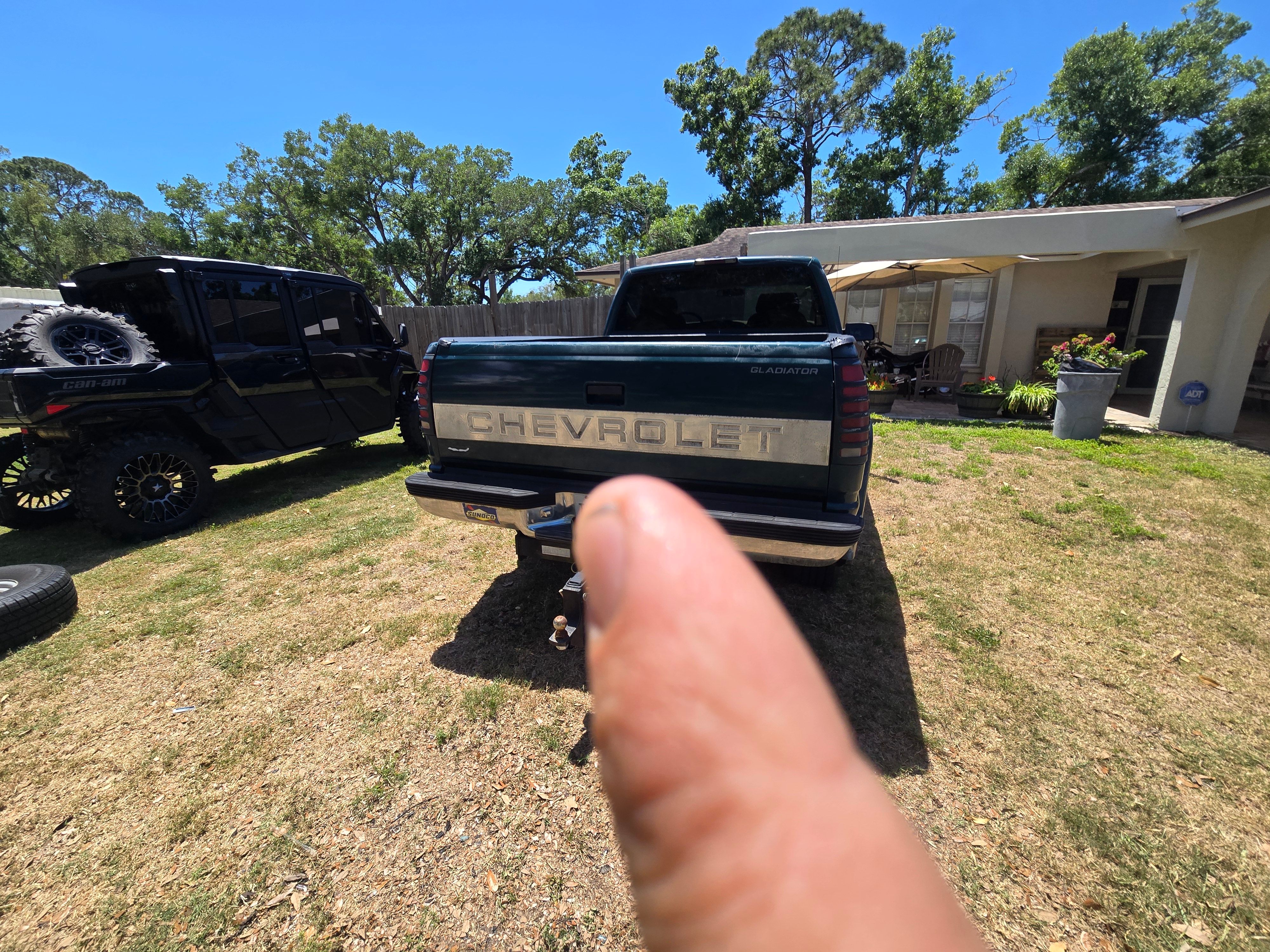 Used 1997 Chevrolet Silverado 1500 4x4 Regular Cab image 2