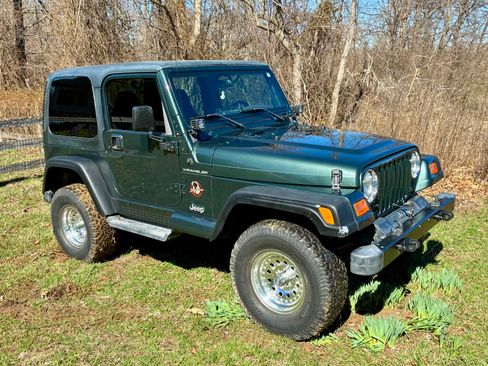 Used 2002 Jeep Wrangler Sahara image 6