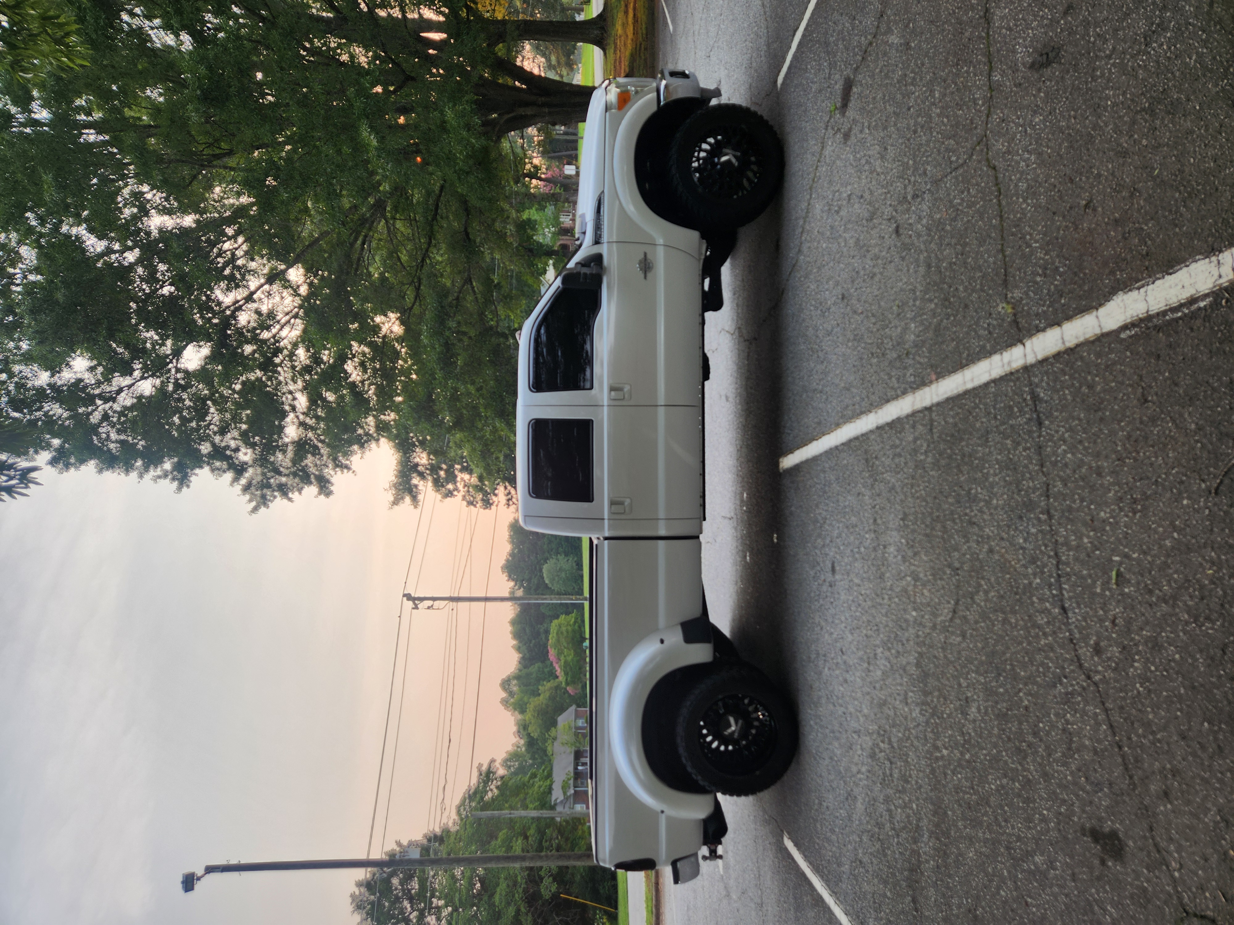 Used 2015 Ford F350 Lariat w/ Lariat Ultimate Package AWD/4WD image 1