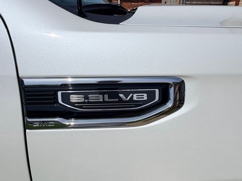 Used 2022 GMC Sierra 1500 Denali AWD/4WD image 5