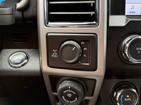 Used 2019 Ford F150 Lariat image 15