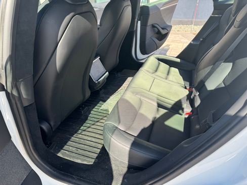 Used 2022 Tesla Model S Standard Range image 12