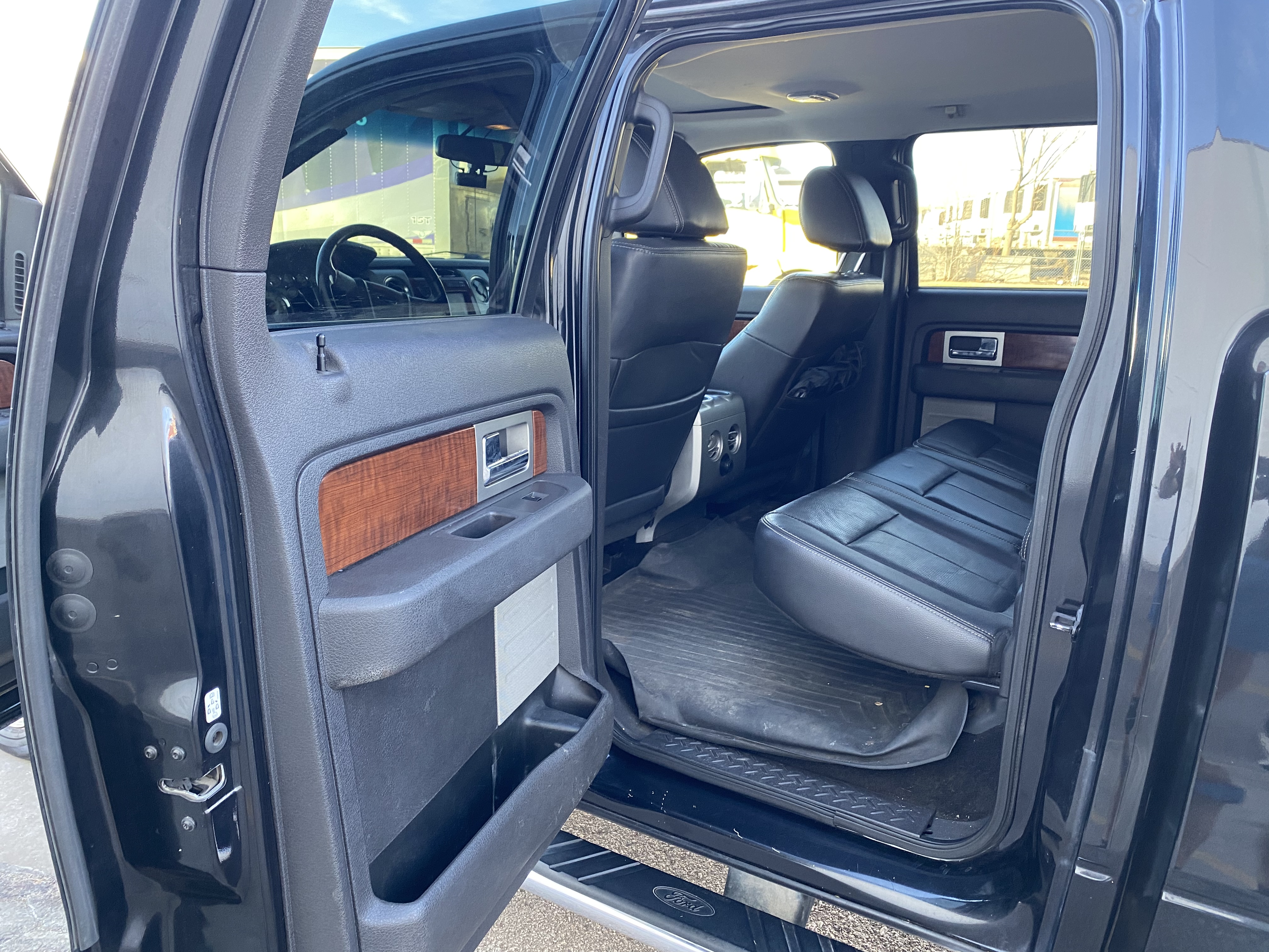 Used 2010 Ford F150 Lariat AWD/4WD image 18