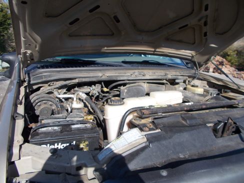 Used 2000 Ford F350 4x4 Regular Cab Super Duty image 16