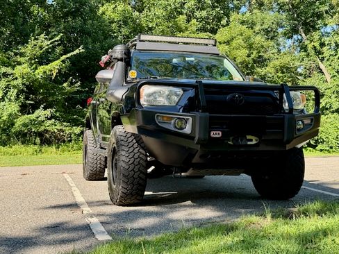Used 2013 Toyota 4Runner Limited AWD/4WD image 15