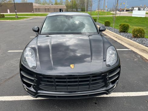 Used 2016 Porsche Macan Turbo AWD/4WD image 2