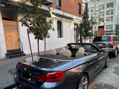 Used 2019 BMW 440i xDrive Convertible w/ Convenience Package image 12