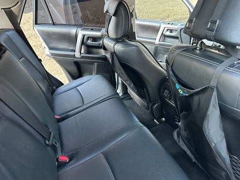 Used 2016 Toyota 4Runner Limited image 28