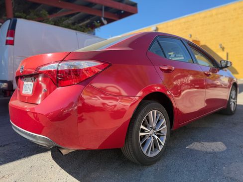 Used 2015 Toyota Corolla LE image 10