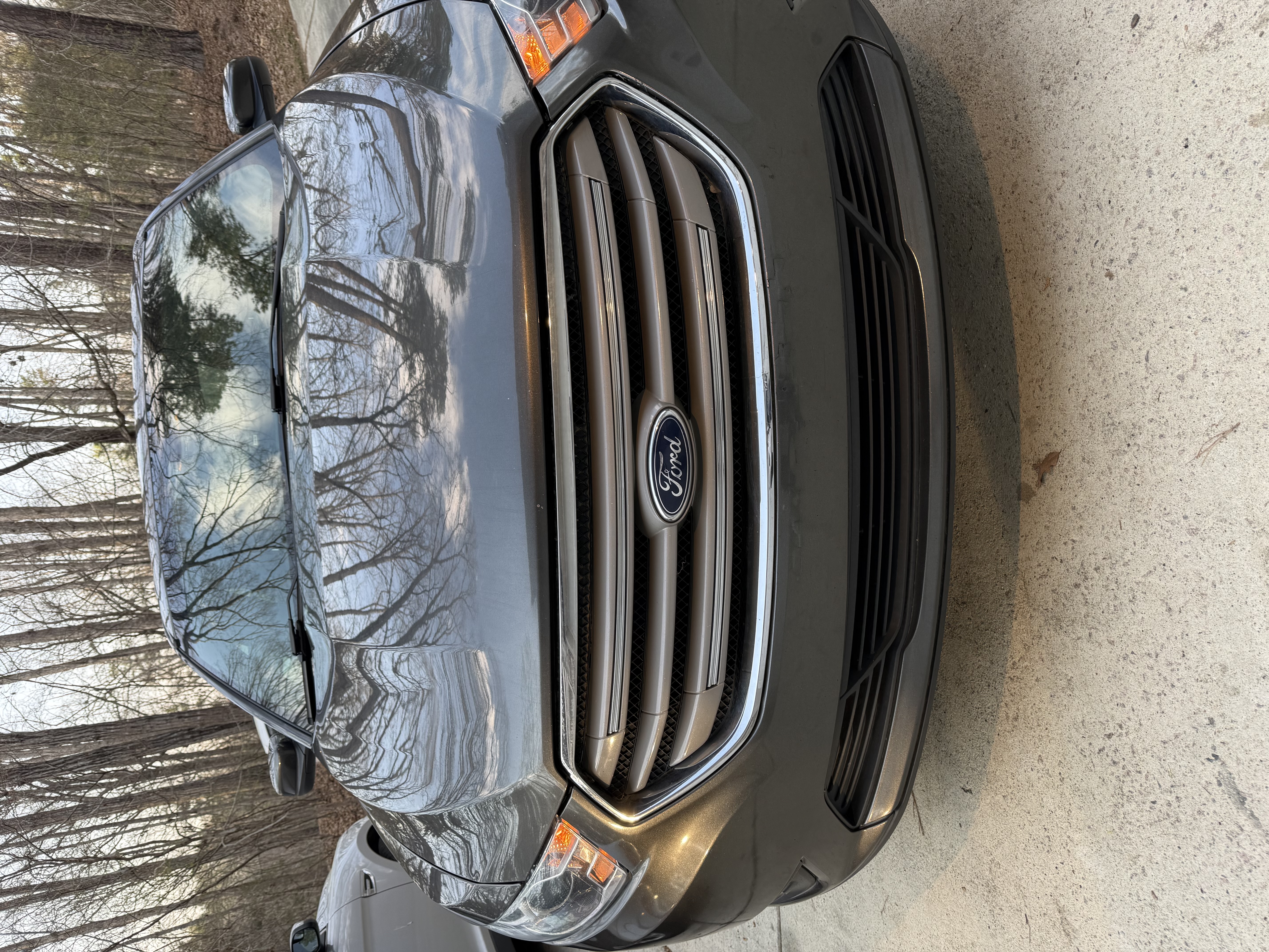 Used 2018 Ford Taurus SEL FWD image 1