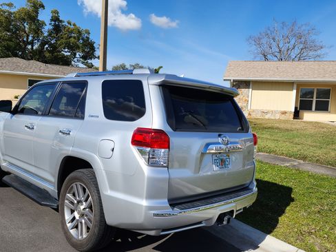 Used 2012 Toyota 4Runner Limited image 6
