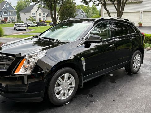 Used 2012 Cadillac SRX Luxury AWD/4WD image 2