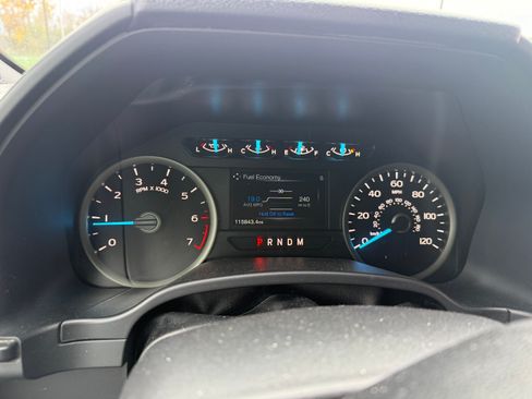 Used 2020 Ford F150 XLT w/ Equipment Group 302A Luxury image 6