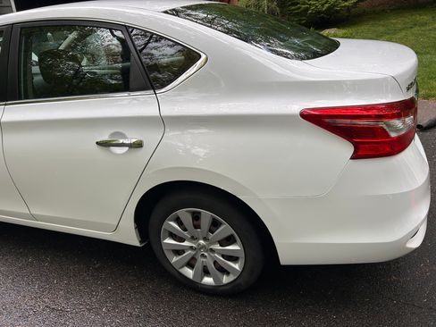 Used 2019 Nissan Sentra S FWD image 5