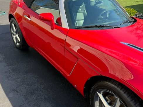 Used 2008 Saturn Sky Red Line RWD image 6