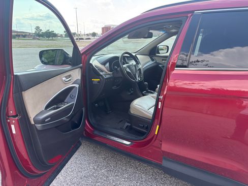 Used 2018 Hyundai Santa Fe Sport w/ 2.4L Tech Package 04 AWD/4WD image 10