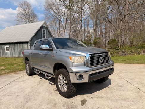 Used 2011 Toyota Tundra Limited w/ Platinum Pkg image 2