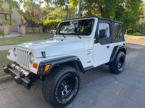 Used 2001 Jeep Wrangler Sport image 1