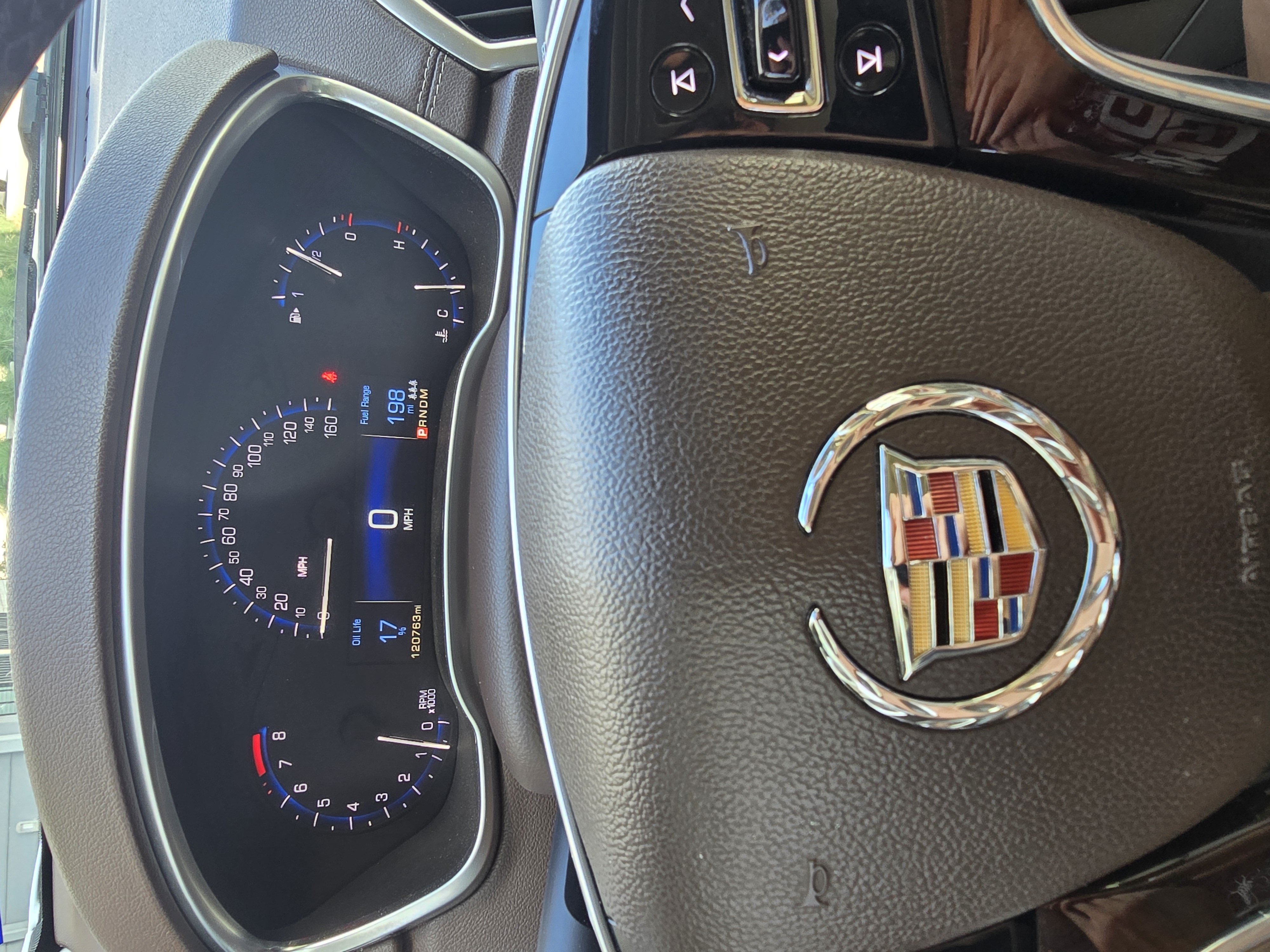 Used 2015 Cadillac SRX Luxury w/ Driver Awareness Package FWD image 13
